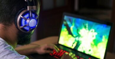 Music Gaming Headphones PC Featured 1000x500