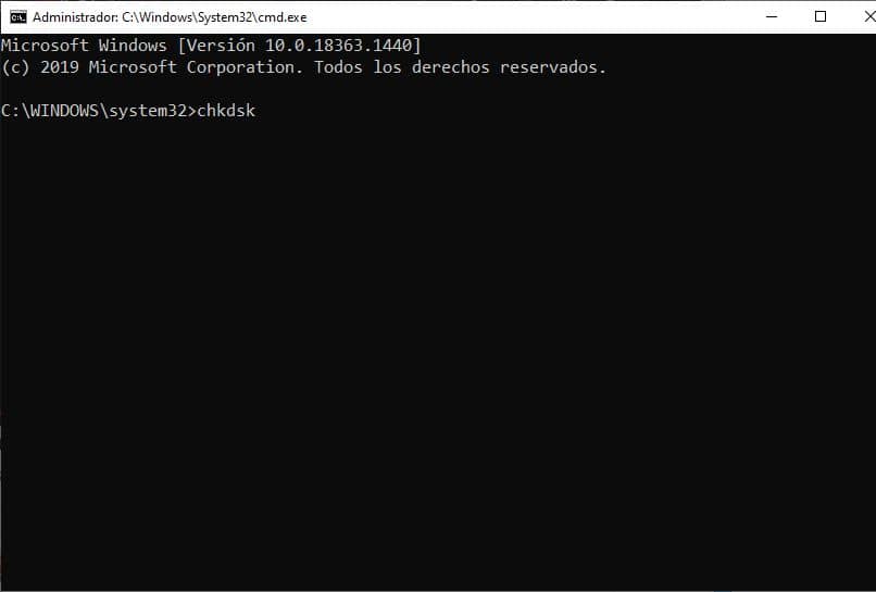 chkdsk usar reparar discos 13683