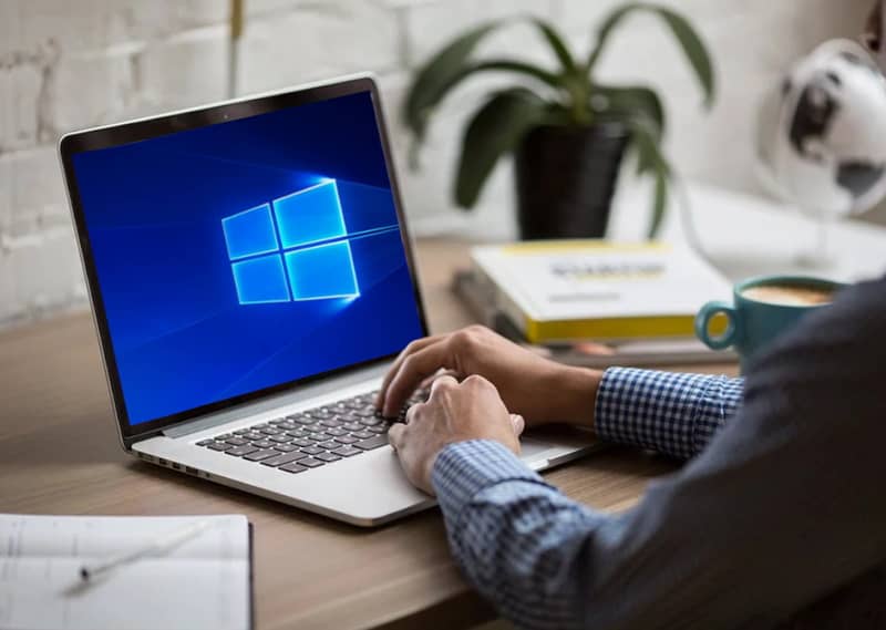 Kannettavan tietokoneen kirjoittaminen Windows 10